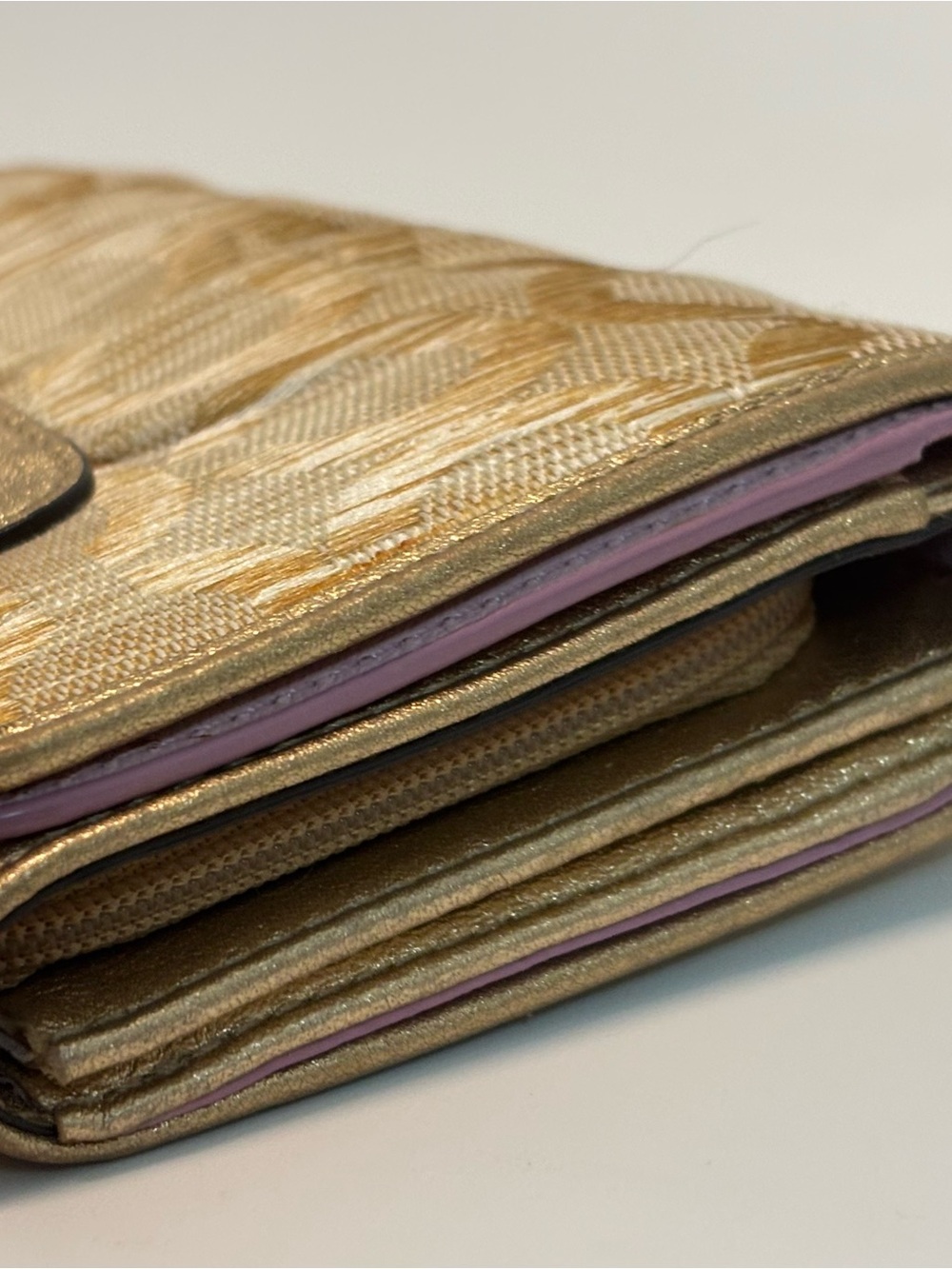 COACH ($211) Gold Signature Op Art Canvas Compact Wallet AUTHENTIC - Picture 4 of 15